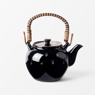 Teapot Japan - Svenskt Tenn Online - Width 17 cm, Height 19 cm, Black, Ikat