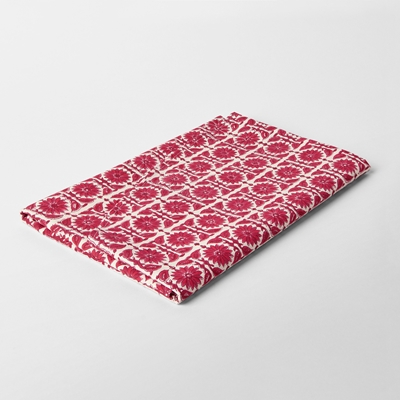 Table Cloth Block Print Round Everlasting Flower - Svenskt Tenn Online - Cotton, Red, Svenskt Tenn